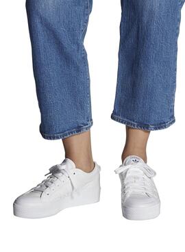 Baskets Adidas Nizza Platform Blancs pour Femme