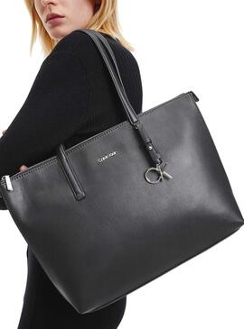 Sac à Main Calvin Klein CK Must Shopper Noire Femme