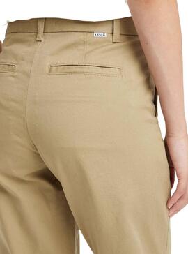 Pantalon Levis Chino Beige pour Femme