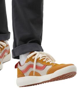 Baskets Vans Ultrarange EXO Ocre pour Homme