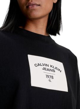 T-Shirt Calvin Klein Patch Noire pour Femme