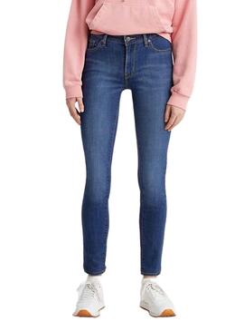 Jean Levi's 711 Skinny Bleu pour Femme.