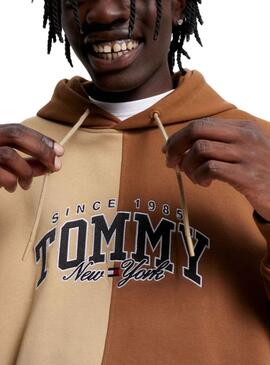 Sweat Tommy Jeans Relaxed Université Beige Homme