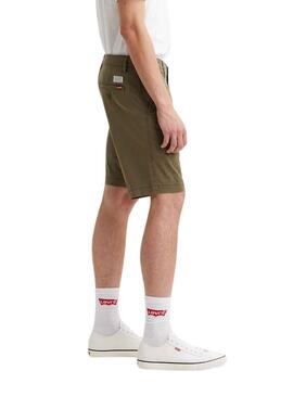 Bermudas Levis Chino Vert Olive pour Homme