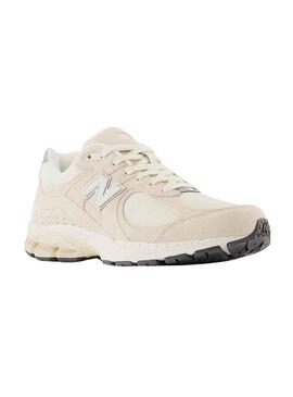 Baskets New Balance M2002 Beige pour Femme
