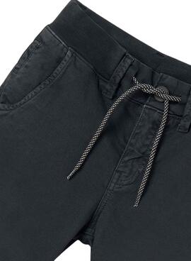 Bermuda grise en serge de coton Better pour enfant de la marque Mayoral.