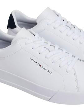 Chaussures Tommy Hilfiger Court blanches pour homme.