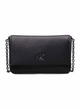 Sac Calvin Klein Jeans Minimal Monogram Flap noir pour femme