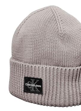 Bonnet Calvin Klein Jeans Logo gris pour femme