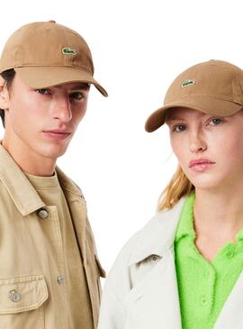 Casquette Lacoste Basic toastée pour femme et homme.
