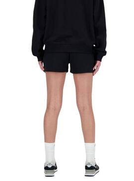 Shorts New Balance Essential noir pour femme