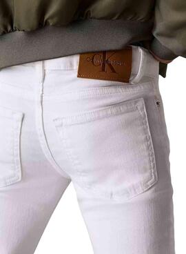 Pantalon Calvin Klein Mid Rise Flared blanco - Pantalon Calvin Klein Mid Rise Flared blanc.