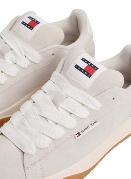 Sneakers Tommy Jeans Skate gris pour femme.