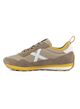 Chaussures Munich UM 84 chameau pour homme.