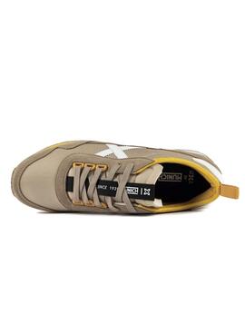 Chaussures Munich UM 84 chameau pour homme.
