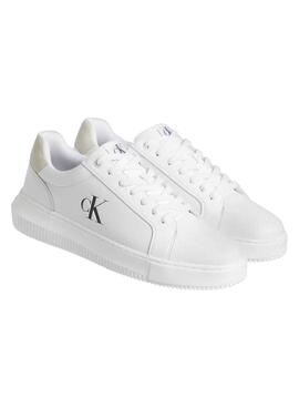 Chaussures Calvin Klein Jeans Chunky cupsole blanches pour homme.