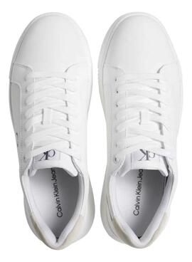Chaussures Calvin Klein Jeans Chunky cupsole blanches pour homme.