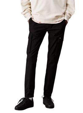 Pantalon Calvin Klein Skinny Cargo noir pour homme