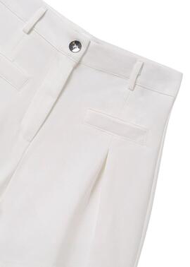 Short Mayoral en punto roma blanco para niña