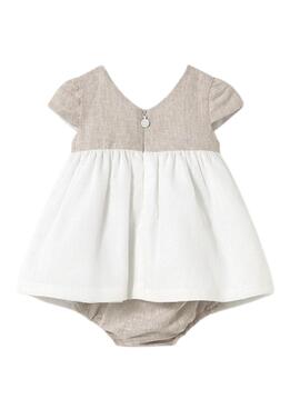 Robe de cérémonie beige pour bébé de la marque Mayoral.