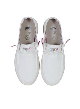 Chaussures de marche blanches pour femme de la marque Walkin Pitas Natal.