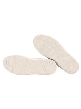 Chaussures de marche blanches pour femme de la marque Walkin Pitas Natal.