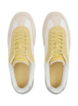 Sneakers Tommy Jeans Heritage pastel pour femme.