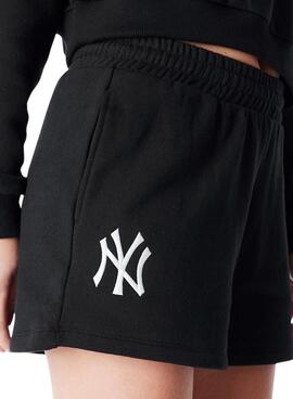 Short New Era New York Yankees Essential negro para mujer