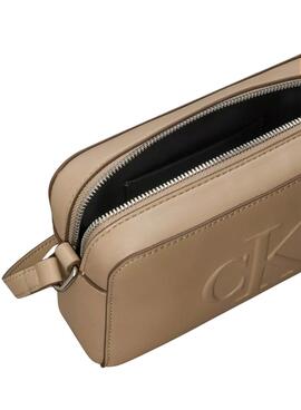 Sac Calvin Klein Jeans Sculpted Camera beige pour femme