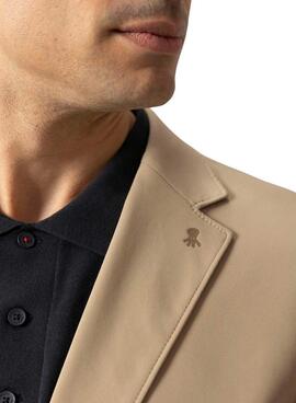 La Americana El Pulpo ultraligera classic beige para hombre serait traduite en français par l'américaine El Pulpo ultra-légère beige classique pour homme.