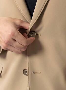La Americana El Pulpo ultraligera classic beige para hombre serait traduite en français par l'américaine El Pulpo ultra-légère beige classique pour homme.
