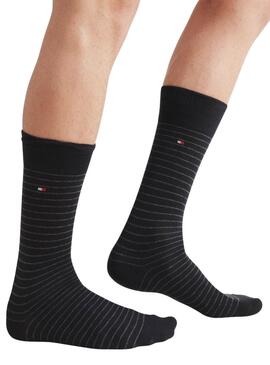 Paquete de 2 calcetines Tommy Hilfiger a rayas negras para hombre.