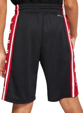 Les Bermudes Jordan Air noir et rouge pour enfant.