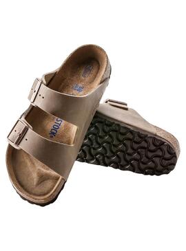 Sandales Birkenstock Arizona huilées toastées pour femmes
