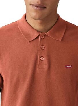 Polo basique Levis en terre cuite pour homme