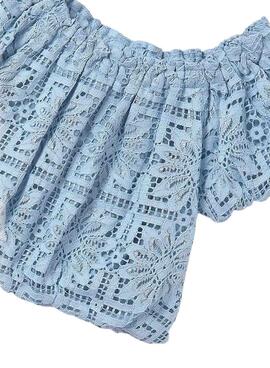 Haut Mayoral en dentelle bleue de la marque  pour fille.