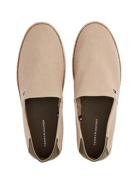 Espadrilles beige Tommy Hilfiger pour homme.