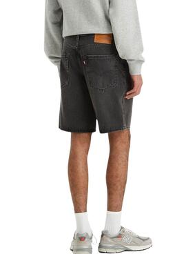 Bermuda jean Levis 468 suelto negro para hombre