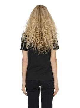 T-shirt Only Polly à poche avec des fleurs noires pour femme