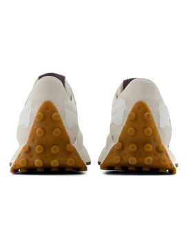 Sneakers New Balance 327 beige et violet pour femme.