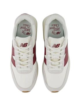 Chaussures New Balance U370 blanches et bordeaux pour femmes et hommes