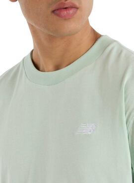 T-shirt New Balance Sport Essentials verte pour homme.