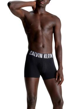 Pack 3 caleçons Calvin Klein boxer ajustés noir et blanc pour homme.