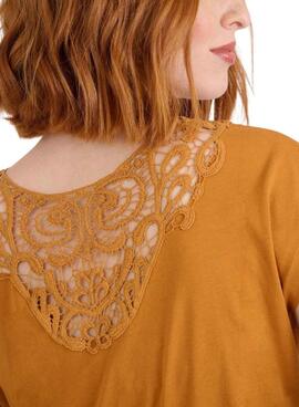 T-shirt Naf Naf en dentelle orange pour femme