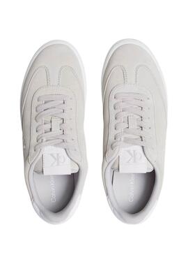 Chaussures Calvin Klein Jeans Classic Cupsole beige pour femme.
