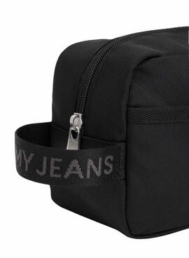 Trousses de toilette Tommy Jeans Essential Daily noir pour homme et femme.