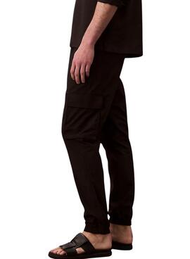 Pantalons cargo Calvin Klein Jeans en ripstop noir.