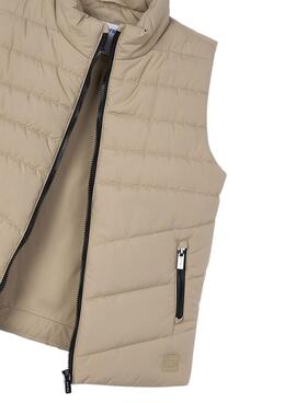 Gilet matelassé moutarde Mayoral pour garçon.