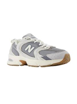 Chaussures New Balance 530 blanc et gris pour femme.