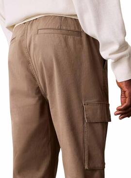 Pantalons cargo Calvin Klein Jeans beige pour homme